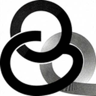 皇家马德里对阵巴塞罗那的足球比赛精彩瞬间，贝林厄姆庆祝进球